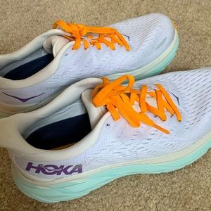 Hoka Clifton 8 Size 7.5